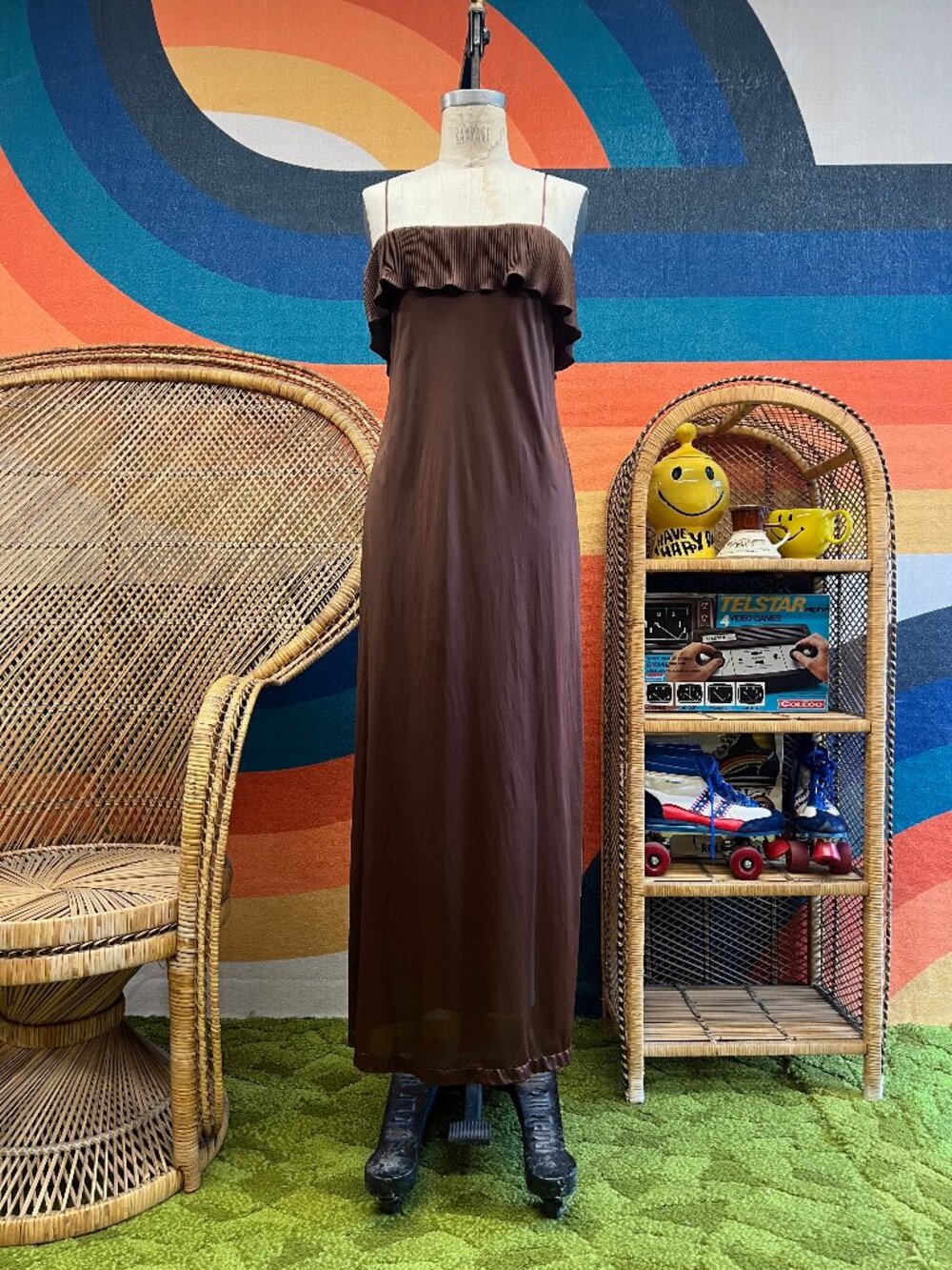 EUC Vintage 1970s Flair Nylon Brown Maxi Dress Nightgown Medium